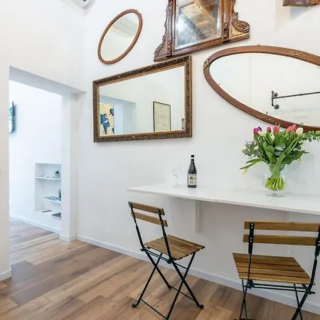 Farnese Boutique Lejlighed